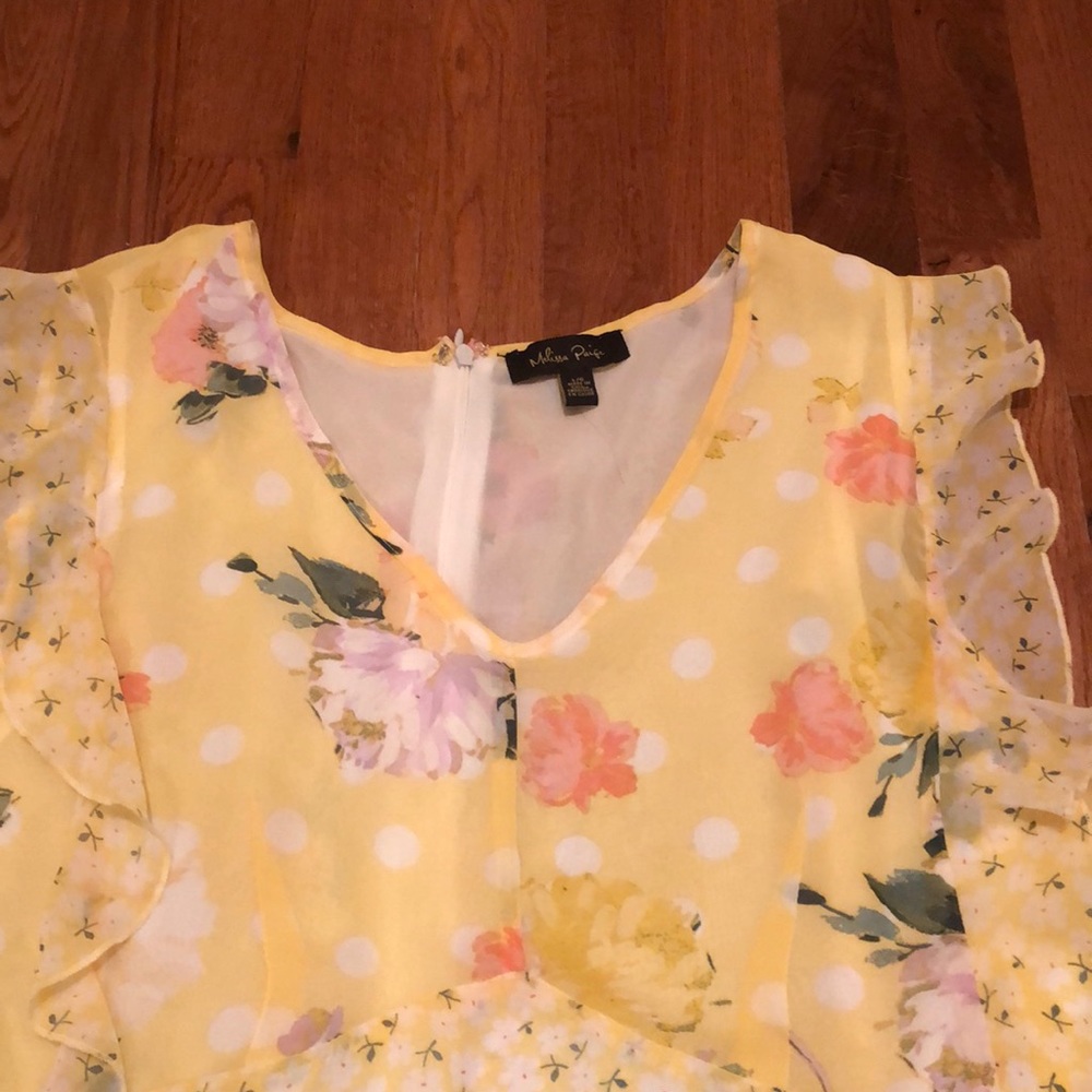 Springtime blouse. - Picture 3 of 4